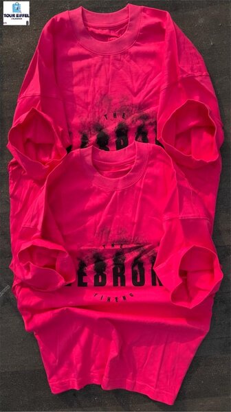 T-shirt rouge Lebron