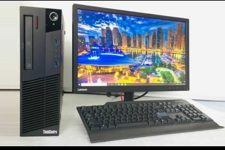 Élégant PC de bureau complet