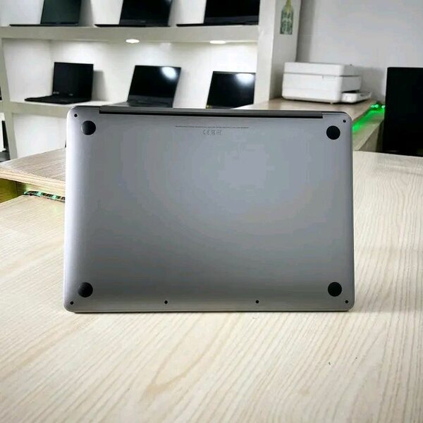 Apple MacBook Pro