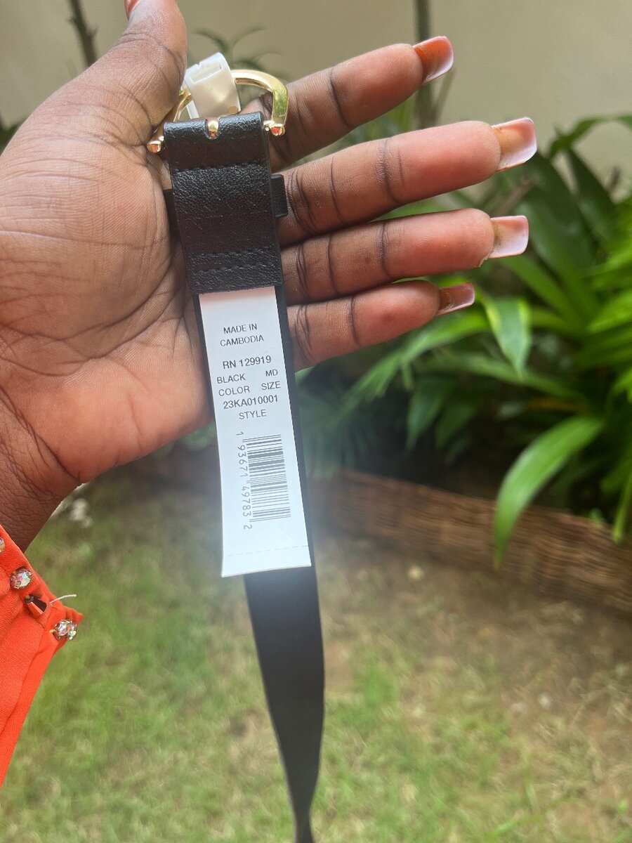 Ceinture en cuir noire élégante