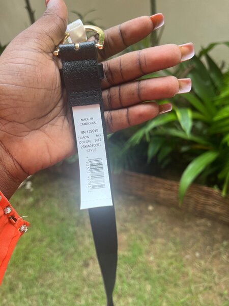 Ceinture en cuir noire élégante