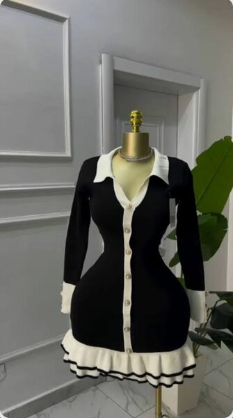 Robe noire élégante à volants