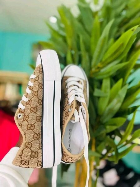 Gucci sneakers