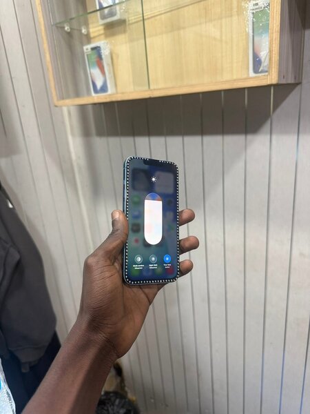 iPhone avec Coque Étoilée