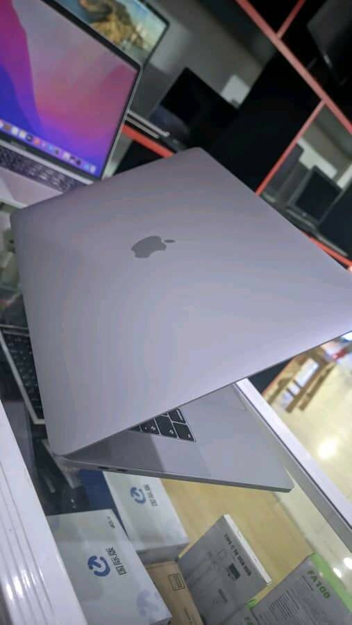 Apple MacBook Air - Ordinateur portable