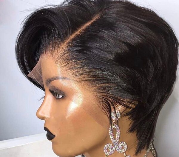 Perruque synthétique naturalisée