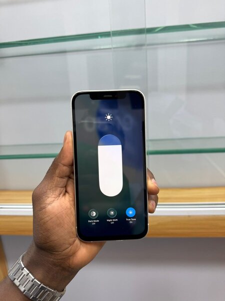 iPhone 12 Blanc 64 Go