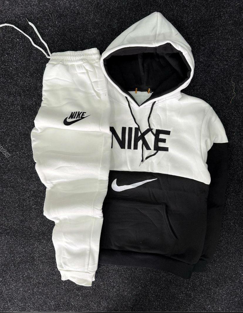 Survêtements Nike et Lacoste