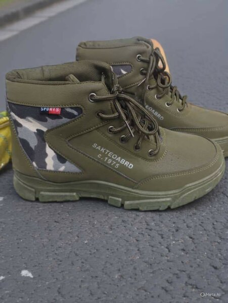 Bottes élégant homme