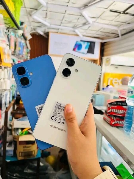 Smartphones Tecno Spark