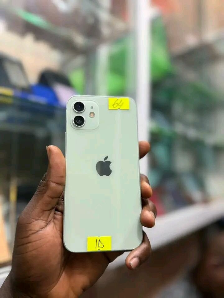 iPhone 12 Blanc 64 Go