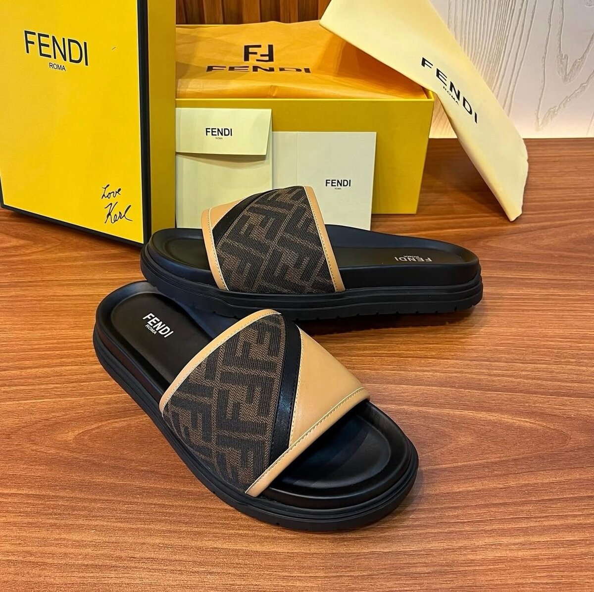 Fendi Sandales Tendance Homme