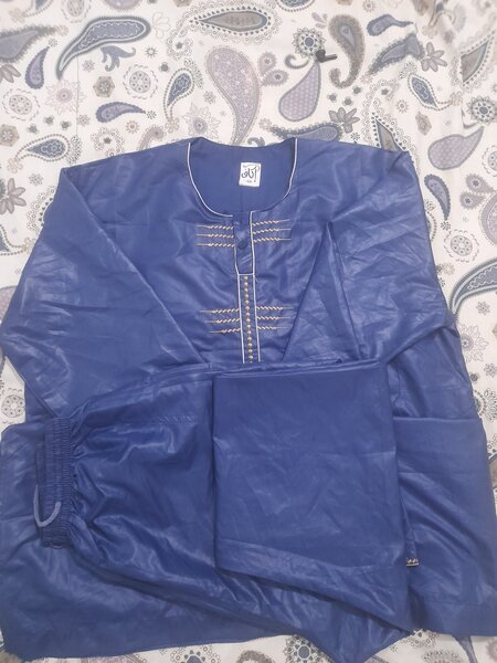 Vêtements d'occasion(friperie)