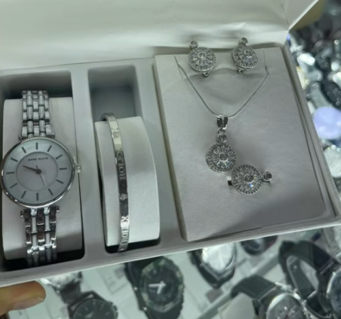 Зергер буюмдардын топтому