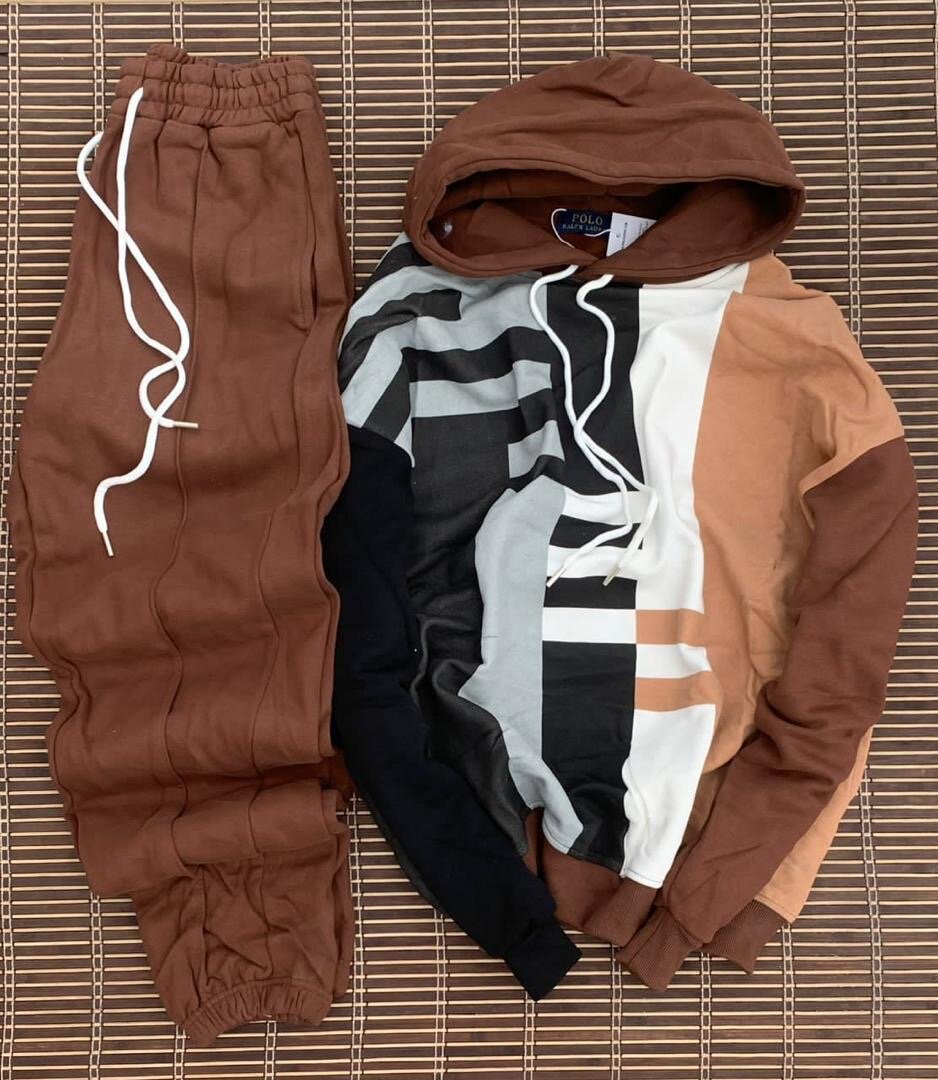 Ensemble jogging à capuche moderne