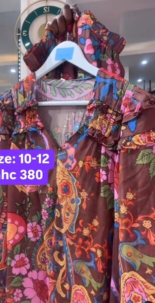 Women's brown costume✅Size 10-12