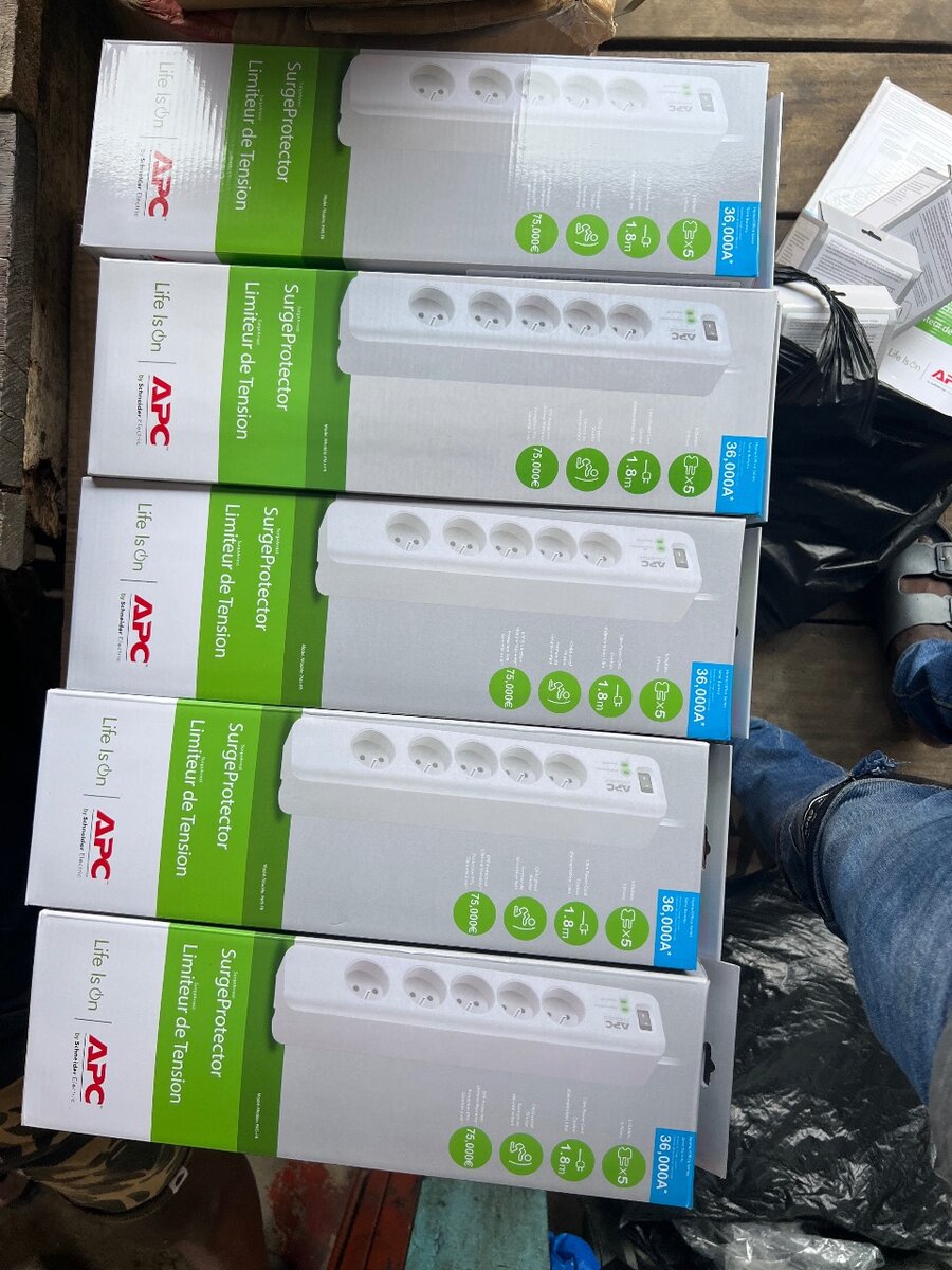 Multiprise APC 5 Trous