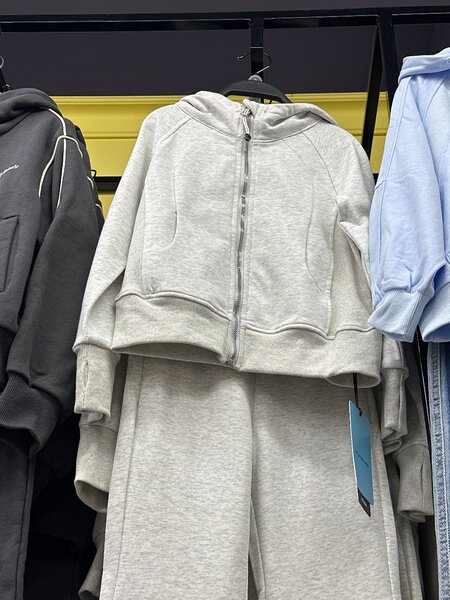 Спортивная двойка. Брюки клёш