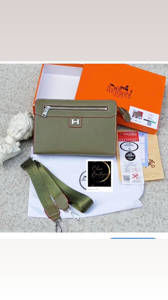 Pochette en cuir élégante