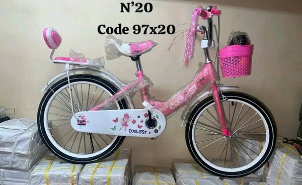 Vélo Enfant Rose avec Panier