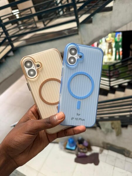 Coque MagSafe iPhone 16/17