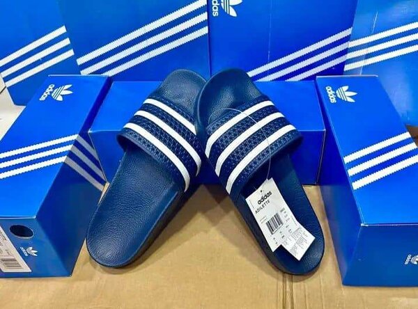 Tongs Adidas confortables