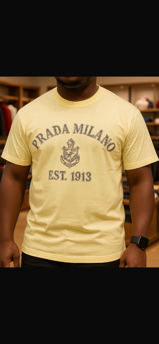 T-shirt graphique de marque