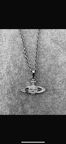 CHAÎNE VIVIENNE WESTWOOD