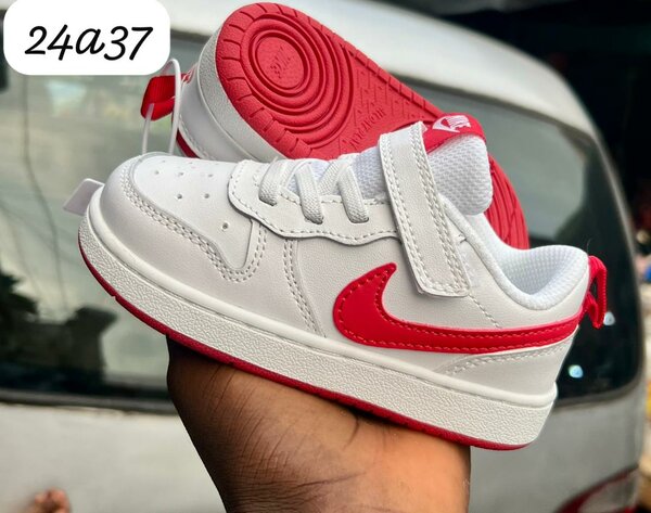 Baskets Enfant Blanches et Rouges