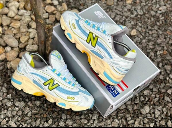 NEW BALANCE 1000