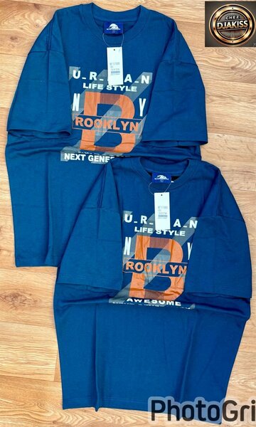 T-shirt bleu urbain