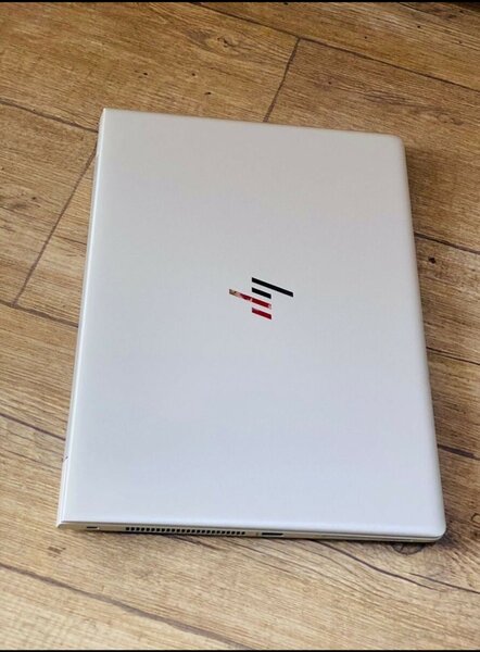 HP elite laptop, Face ID, fingerprint and touchscreen