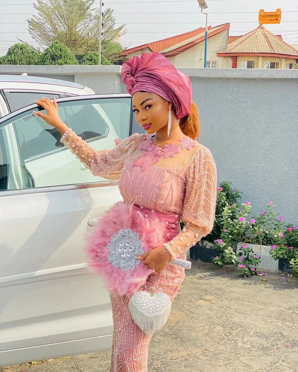 Unisex clothing and accessories, mannequin etc