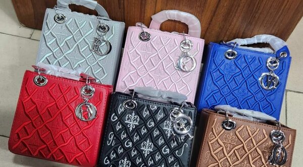 Sac à main élégant en cuir