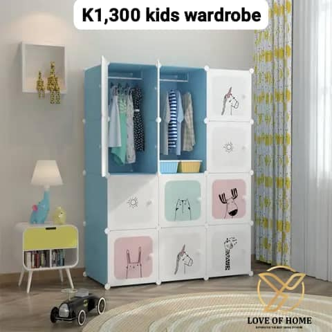 kids wardrobe