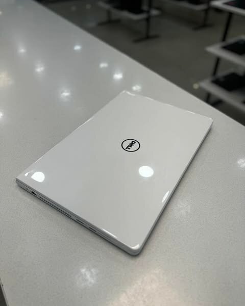 Dell Inspiron 15