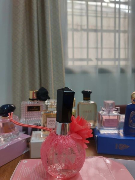 Parfum florale élégant