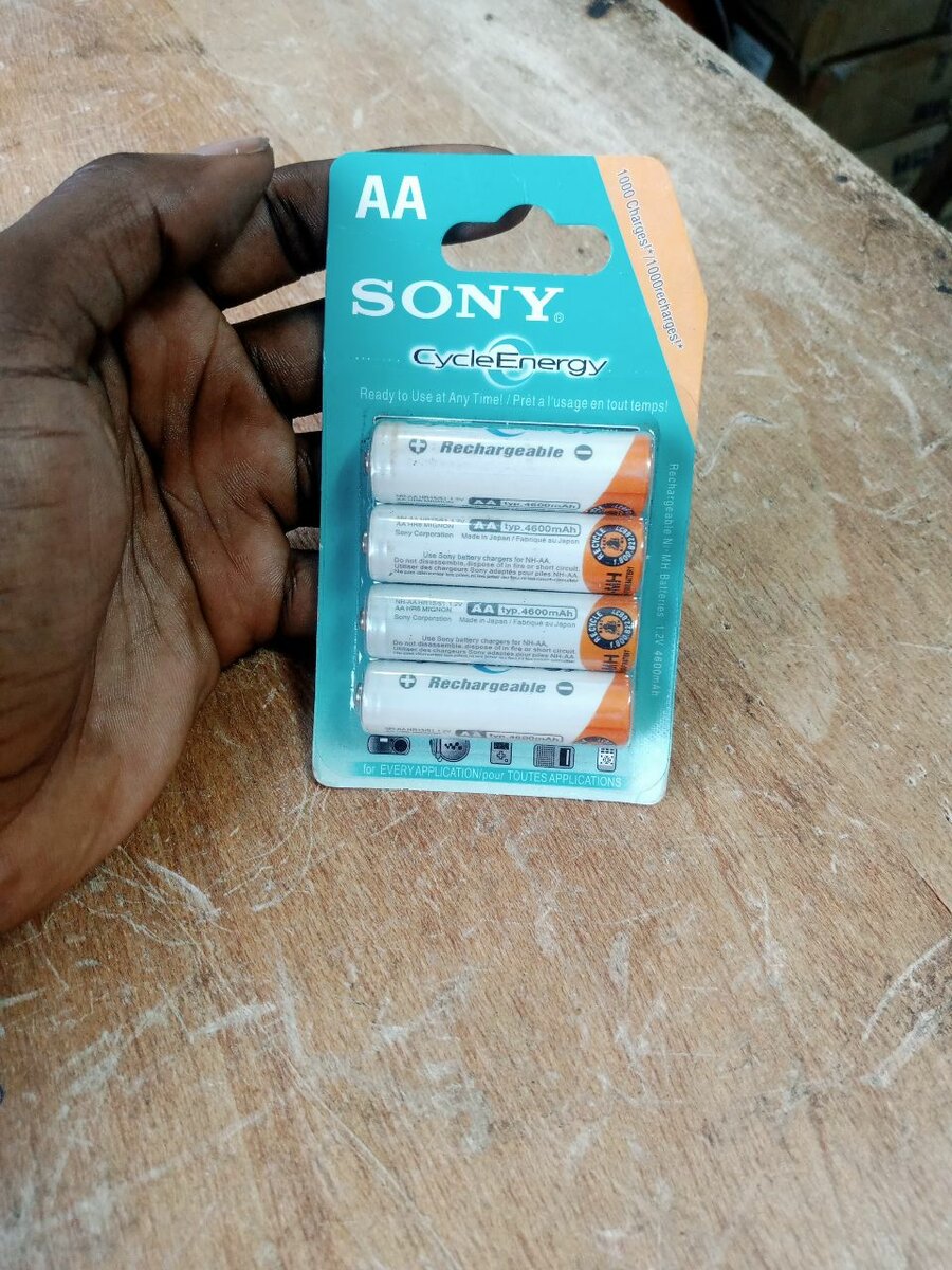 Piles rechargeables AA Sony