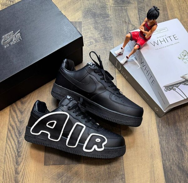 Baskets noires tendance unisexes