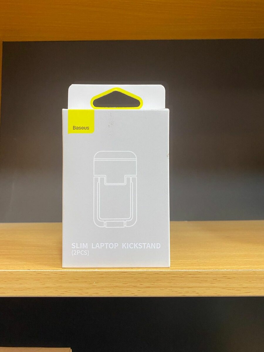 Slim laptop kickstand