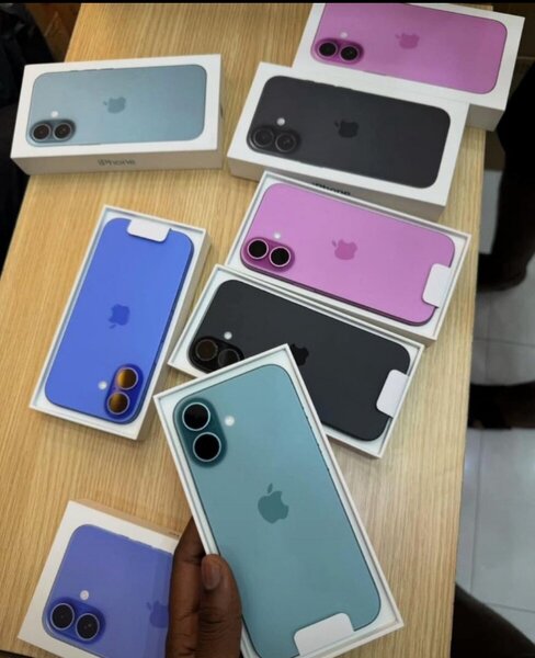 iPhone 16simple
