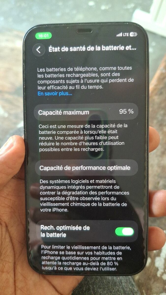 iPhone 12 64GB Reconditionné