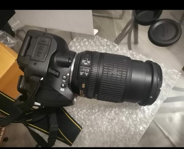 Appareil photo reflex FHD