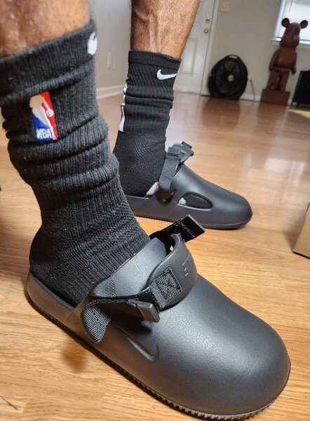 Sabots de sport Nike unisexes