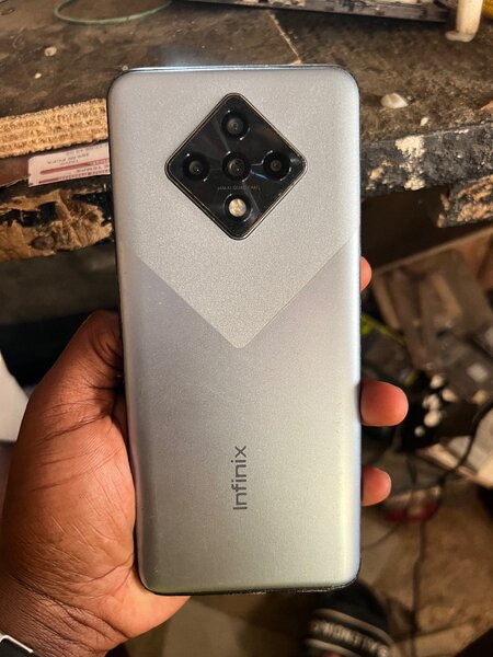 Infinix Smartphone zéro