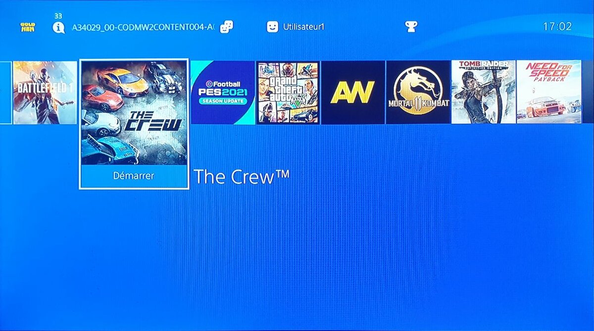 PlayStation 4 Slim avec manette