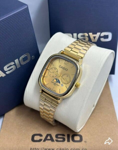 Montre Casio dorée acier homme