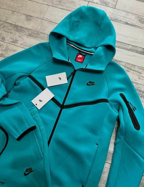 Ensemble survêtement Nike bleu