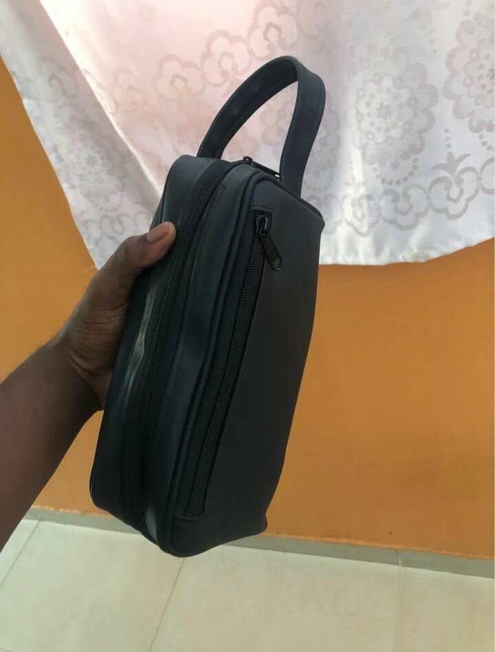 Trousse de toilette homme élégante