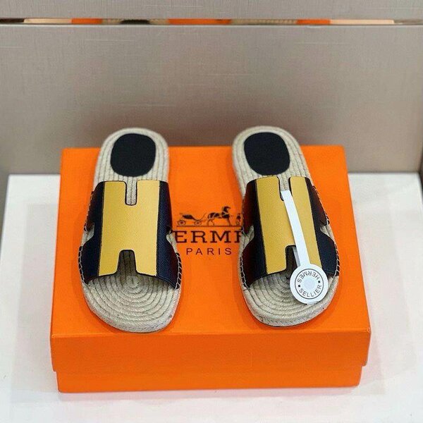 QUALITY HEMMES SLIPPERS